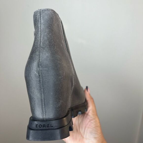 Sorel Quarry/Black Woman’s Joan of Arctic Leather Waterproof Wedge III Zip Boots - Picture 13 of 16